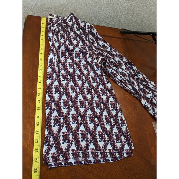 41 Hawthorn Geometric Blouse M Red VNeck Roll Tab Long Sleeves Office Top Career - Picture 7 of 9